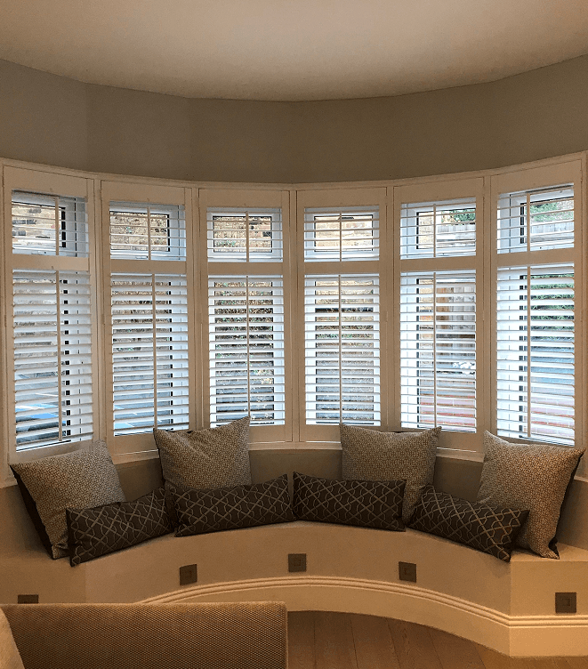 Circular bays